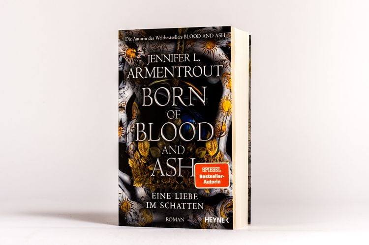 Produktbild: Born of Blood and Ash &ndash; Eine Liebe im Schatten