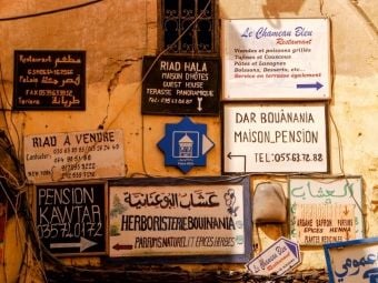 Produktbild: CALVENDO Puzzle Schilderwand in Fes | 1000 Teile Lege-Gr&ouml;&szlig;e 64x48cm Foto-Puzzle f&uuml;r gl&uuml;ckliche Stunden