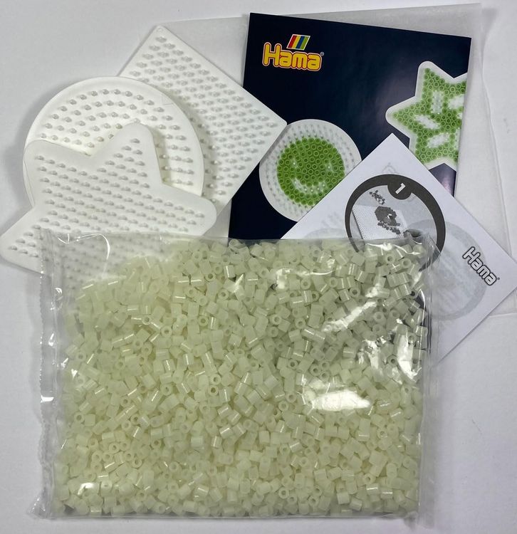 Produktbild: Hama 3414 - DIY B&uuml;gelperlen Midi 5+, Geschenk-Set Nachtleuchtend, 10 Designs, ca. 1500 St&uuml;ck und Zubeh&ouml;r