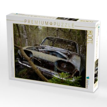 Produktbild: CALVENDO Puzzle Ein Motiv aus dem Kalender BILKYRKOG&Aring;RDEN Der Autofriedhof im Kyrk&ouml; Mosse | 1000 Teile Lege-Gr&ouml;&szlig;e 64x48cm Foto-Puzzle f&uuml;r gl&uuml;ckliche Stunden