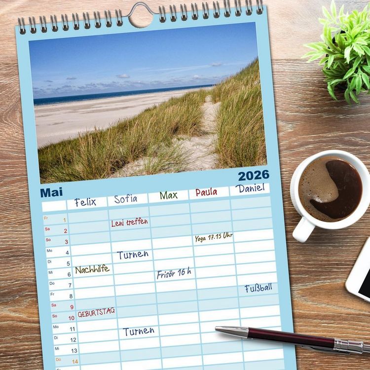Produktbild: Familienplaner 2026 - Amrum: Natur und Freiheit mit 5 Spalten (Wandkalender, 21 x 45 cm) CALVENDO
