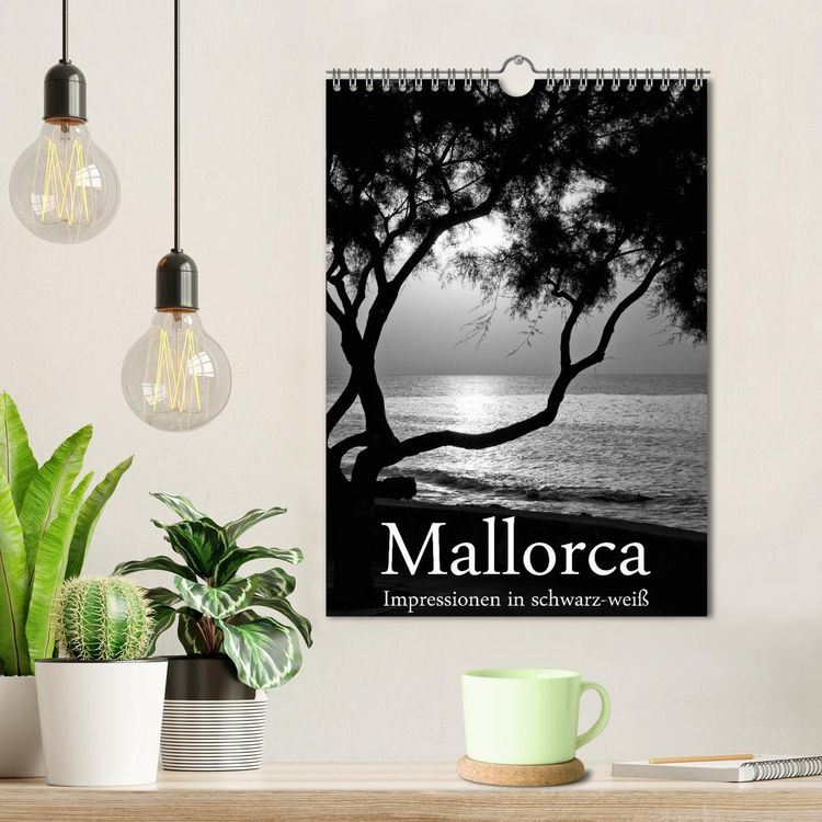 Produktbild: Mallorca Impressionen in schwarz-wei&szlig; (Wandkalender 2026 DIN A4 hoch), CALVENDO Monatskalender