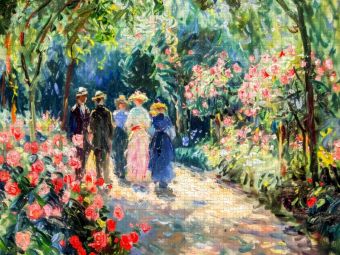Produktbild: CALVENDO Puzzle Impressionistische Spazierg&auml;nger im bl&uuml;henden Rosengarten | 2000 Teile Lege-Gr&ouml;&szlig;e 90x67cm Foto-Puzzle f&uuml;r gl&uuml;ckliche Stunden
