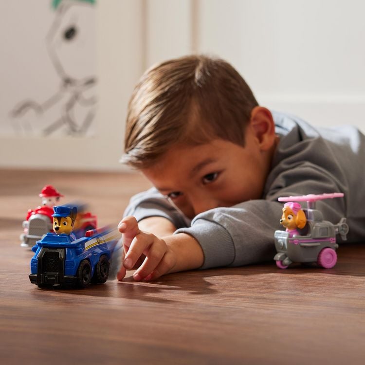 Produktbild: Paw Patrol, Deluxe Rettungsflitzer (Deluxe Rescue Racers) mit R&uuml;ckziehmotor - sortiert -Zufallsauswahl des Charakters