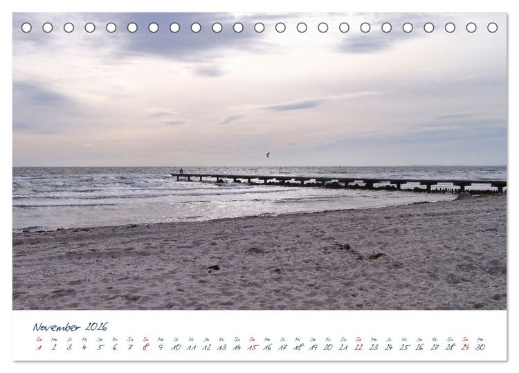 Produktbild: Seebr&uuml;cken an der Ostsee - Aufs Meer laufen und die frische Ostseebrise genie&szlig;en (Tischkalender 2026 DIN A5 quer), CALVENDO Monatskalender
