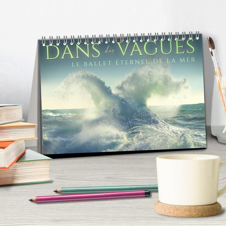 Produktbild: Dans des vagues - Le ballet &eacute;ternel de la mer (Calendrier de bureau 2026 DIN A5 vertical), CALVENDO calendrier mensuel