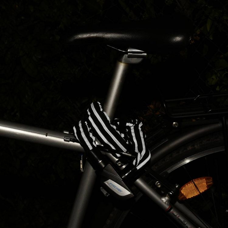 Produktbild: FISCHER FAHRRAD Kettenschloss Schwarz reflektierende Ummantelung Schl&uuml;sselschloss
