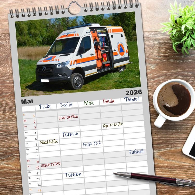 Produktbild: Familienplaner 2026 - Einsatzfahrzeuge aus Sachsen und Sachsen-Anhalt mit 5 Spalten (Wandkalender, 21 x 45 cm) CALVENDO