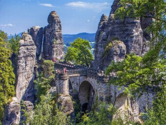 Produktbild: CALVENDO Puzzle Basteibr&uuml;cke in der S&auml;chsischen Schweiz | 1000 Teile Lege-Gr&ouml;&szlig;e 64x48cm Foto-Puzzle f&uuml;r gl&uuml;ckliche Stunden