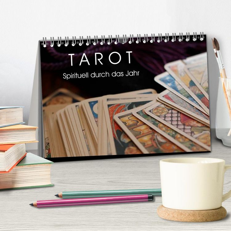 Produktbild: Tarot. Spirituell durch das Jahr (Tischkalender 2026 DIN A5 quer), CALVENDO Monatskalender