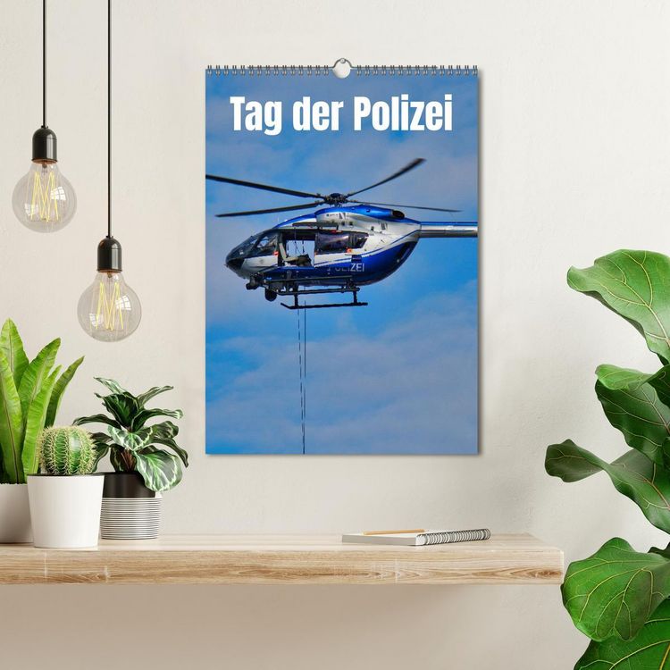 Produktbild: Tag der Polizei (Wandkalender 2026 DIN A3 hoch), CALVENDO Monatskalender