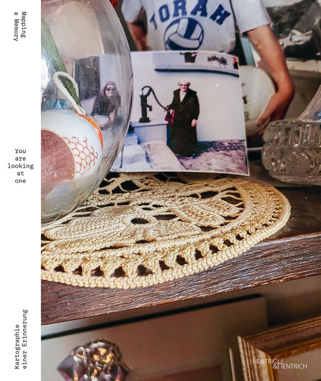 Produktbild: You are looking at one