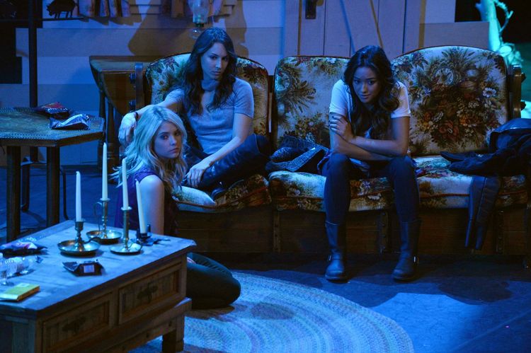 Produktbild: Pretty Little Liars - Die komplette 5. Staffel [6 DVDs]
