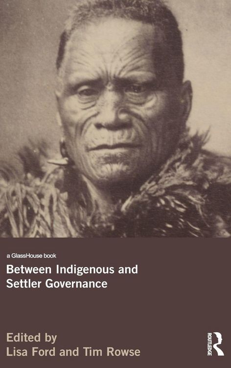 Produktbild: Between Indigenous and Settler Governance
