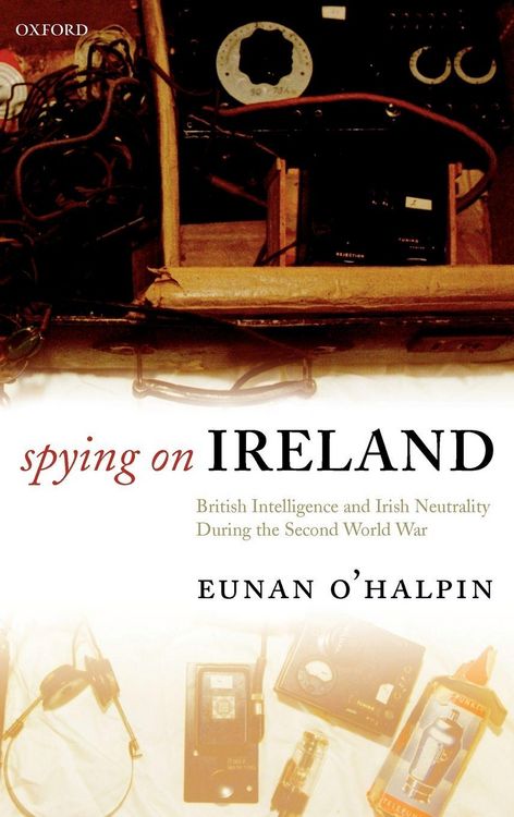 Produktbild: Spying on Ireland