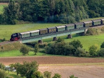 Produktbild: CALVENDO Puzzle Auf der Streitberger Br&uuml;cke | 1000 Teile Lege-Gr&ouml;&szlig;e 64x48cm Foto-Puzzle f&uuml;r gl&uuml;ckliche Stunden