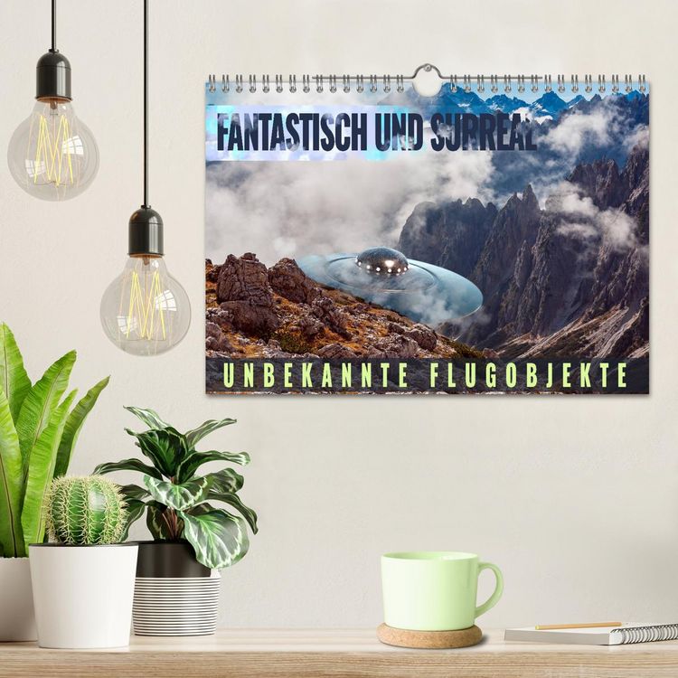 Produktbild: Fantastisch und surreal - unbekannte Flugobjekte (Wandkalender 2026 DIN A4 quer), CALVENDO Monatskalender