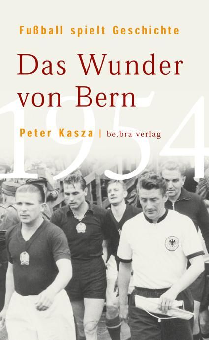 Produktbild: Fu&szlig;ball spielt Geschichte