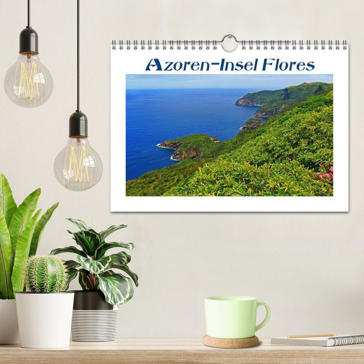 Produktbild: Azoren-Insel Flores - Farbtupfer auf einem erloschenen Vulkan Portugals (Wandkalender 2026 DIN A4 quer), CALVENDO Monatskalender