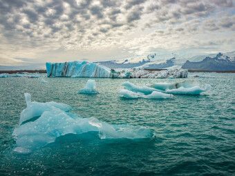 Produktbild: CALVENDO Puzzle Island, Gletscherlagune J&ouml;kuls&aacute;rl&oacute;n | 1000 Teile Lege-Gr&ouml;&szlig;e 64x48cm Foto-Puzzle f&uuml;r gl&uuml;ckliche Stunden