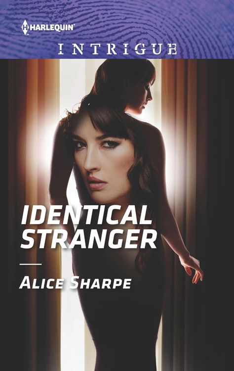 Produktbild: Identical Stranger