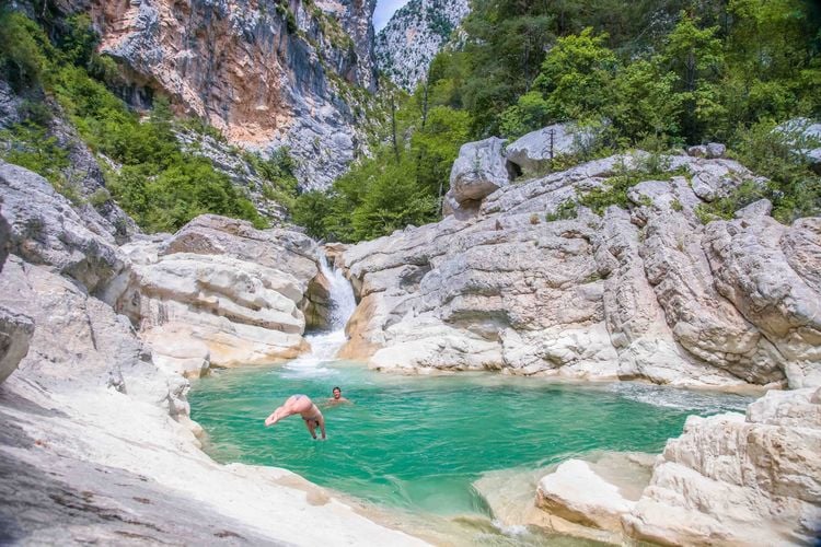 Produktbild: Wild Swimming Frankreich