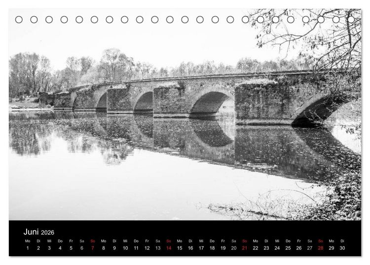 Produktbild: Architektur in Schwarz-Wei&szlig; (Tischkalender 2026 DIN A5 quer), CALVENDO Monatskalender