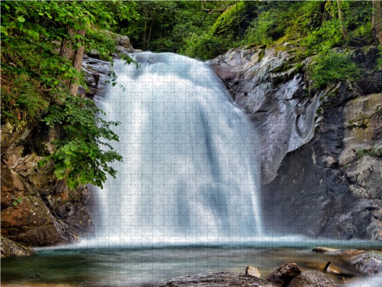 Produktbild: CALVENDO Puzzle Wasserfall | 1000 Teile Lege-Gr&ouml;&szlig;e 64x48cm Foto-Puzzle f&uuml;r gl&uuml;ckliche Stunden