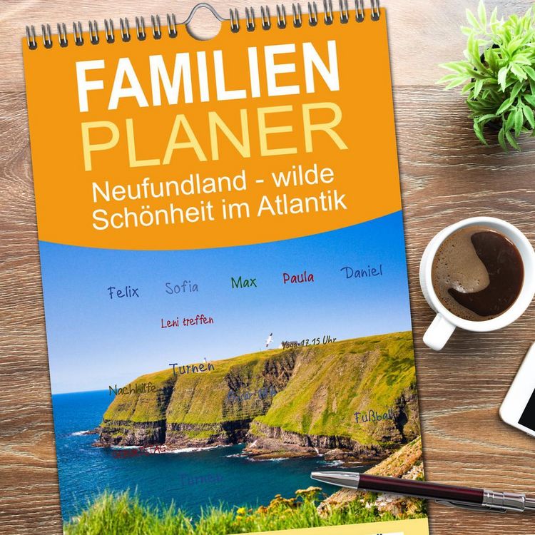 Produktbild: Familienplaner 2026 - Neufundland - wilde Sch&ouml;nheit im Atlantik mit 5 Spalten (Wandkalender, 21 x 45 cm) CALVENDO