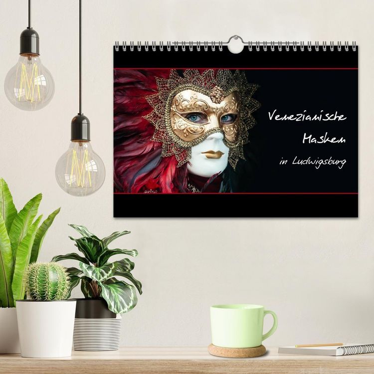 Produktbild: Venezianische Masken in Ludwigsburg (Wandkalender 2027 DIN A4 quer), CALVENDO Monatskalender