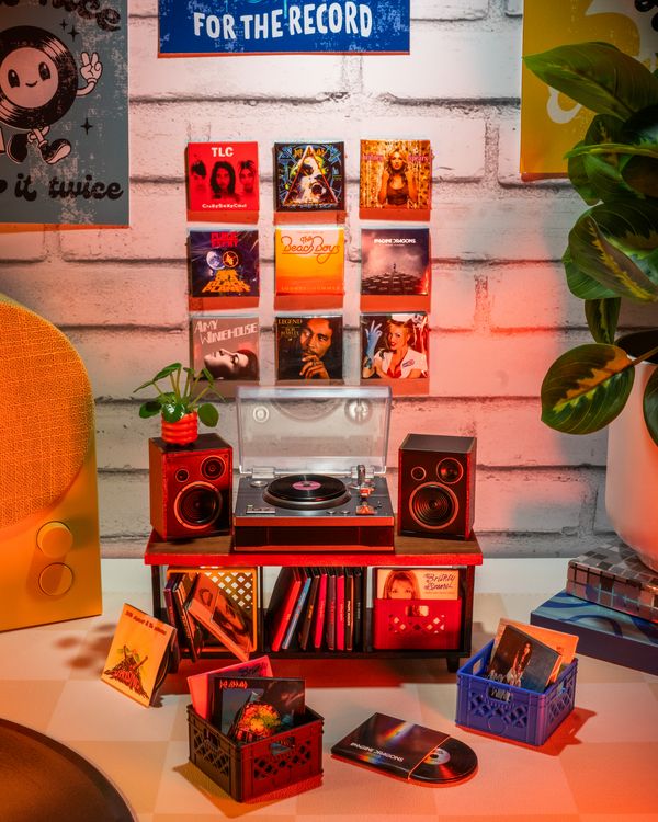 Produktbild: MGA's Miniverse - Real Music Record Players in PDQ Tray