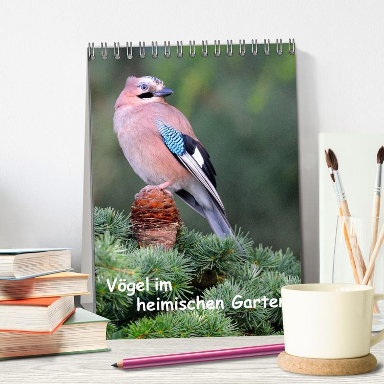 Produktbild: V&ouml;gel im heimischen Garten (Tischkalender 2026 DIN A5 hoch), CALVENDO Monatskalender