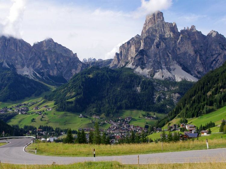 Produktbild: CALVENDO Puzzle Corvara mit dem Sassongher | 1000 Teile Lege-Gr&ouml;&szlig;e 64x48cm Foto-Puzzle f&uuml;r gl&uuml;ckliche Stunden