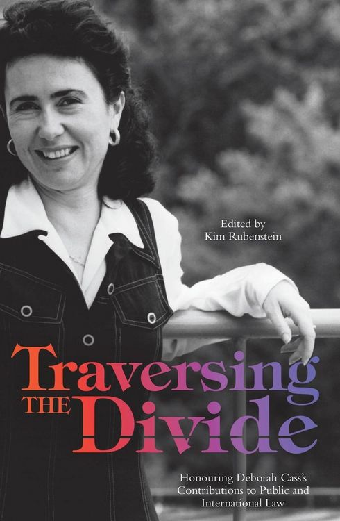 Produktbild: Traversing the Divide