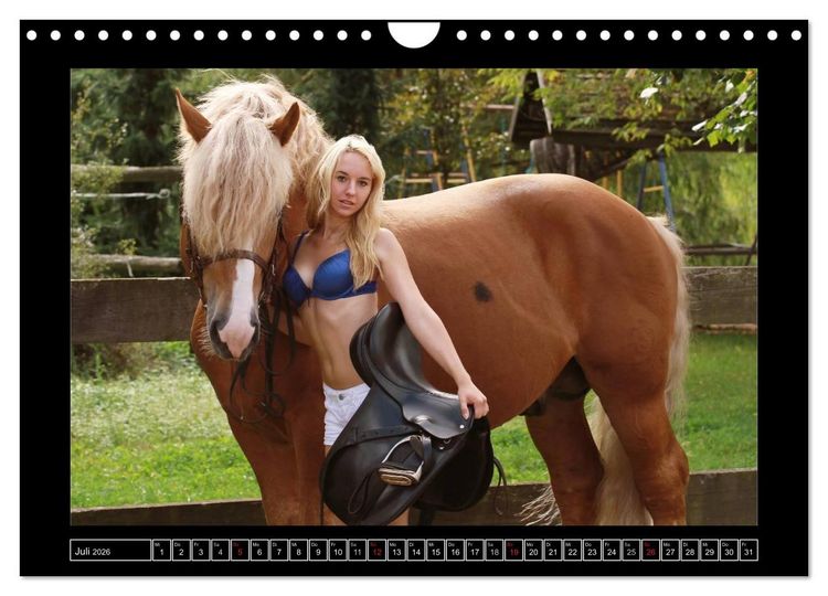 Produktbild: Titanen Girls 2026 - erotische Frauen und starke Pferde (Wandkalender 2026 DIN A4 quer), CALVENDO Monatskalender