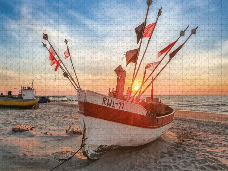 Produktbild: CALVENDO Puzzle Fischerboot im Sonnenuntergang | 1000 Teile Lege-Gr&ouml;&szlig;e 64x48cm Foto-Puzzle f&uuml;r gl&uuml;ckliche Stunden