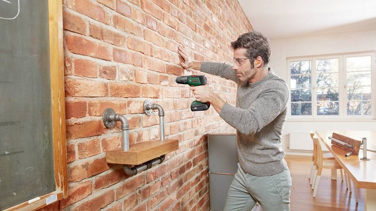 Produktbild: Bosch Home and Garden Universal Impact 18V -Akku-Schlagbohrmaschine inkl. Ladeger&auml;t, inkl. Koffer