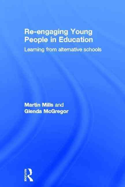 Produktbild: Mills, M: Re-engaging Young People in Education