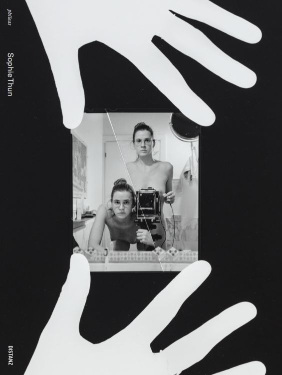 Produktbild: First Monographs