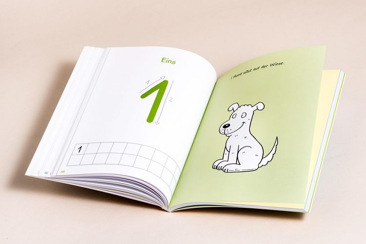 Produktbild: Mein kunterbuntes Buch der Buchstaben und Zahlen. Spielerisch das Alphabet und die Zahlen von 1 bis 20 lernen. F&uuml;r Vorschulkinder ab 5 Jahren