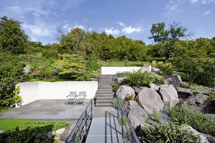 Produktbild: Naturstein im Garten
