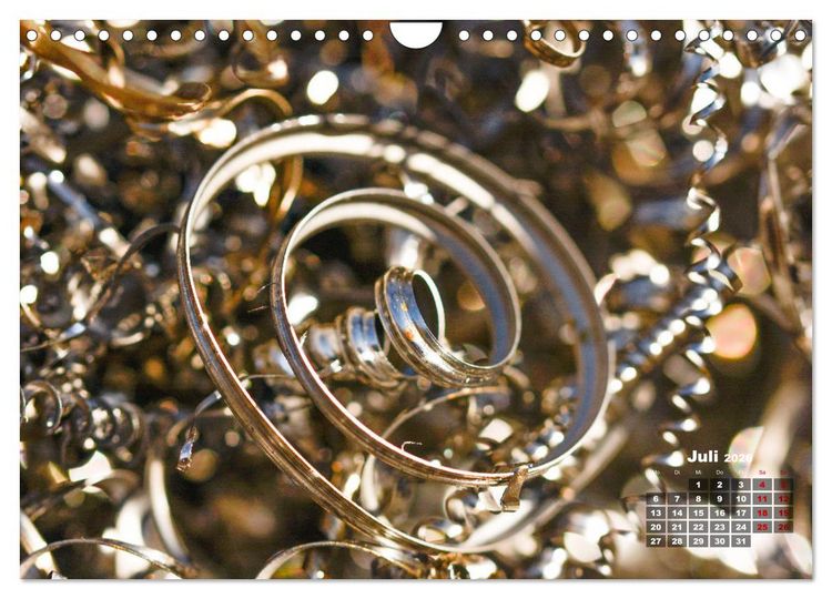 Produktbild: Metall - Schrott kunstvoll in Szene gesetzt (Wandkalender 2026 DIN A4 quer), CALVENDO Monatskalender