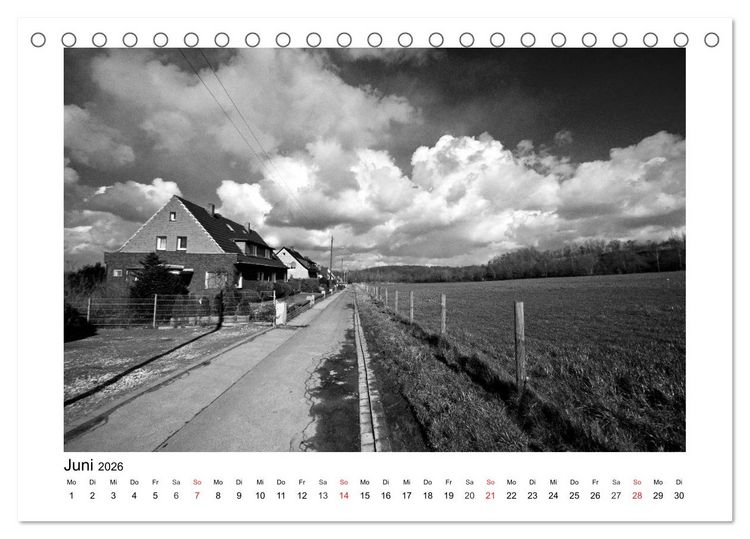 Produktbild: Bochum Black and White (Tischkalender 2026 DIN A5 quer), CALVENDO Monatskalender
