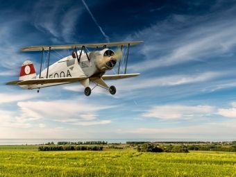 Produktbild: CALVENDO Puzzle Modellflugzeug in Aktion | 1000 Teile Lege-Gr&ouml;&szlig;e 64x48cm Foto-Puzzle f&uuml;r gl&uuml;ckliche Stunden