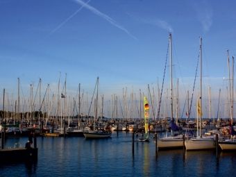 Produktbild: CALVENDO Puzzle Ostsee: Nordhafen Schilksee | 1000 Teile Lege-Gr&ouml;&szlig;e 64x48cm Foto-Puzzle f&uuml;r gl&uuml;ckliche Stunden