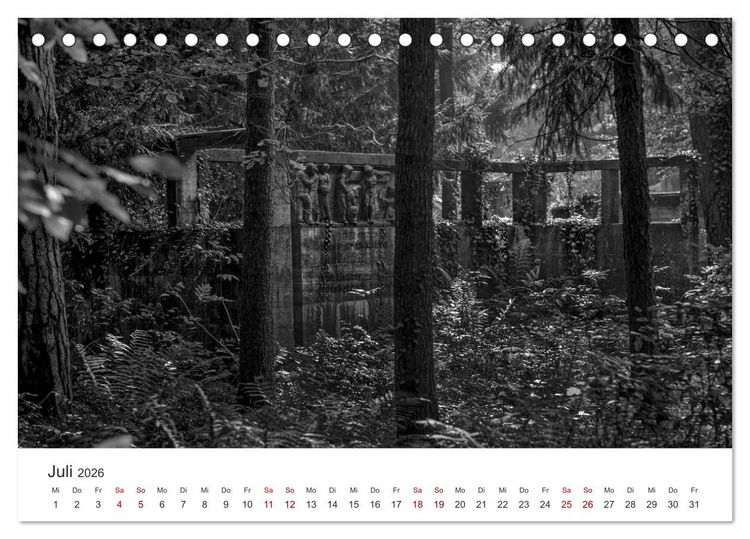Produktbild: Wachgek&uuml;sst - Vom Zauber der Vergangenheit - S&uuml;dwestkirchhof Stahnsdorf (Tischkalender 2026 DIN A5 quer), CALVENDO Monatskalender
