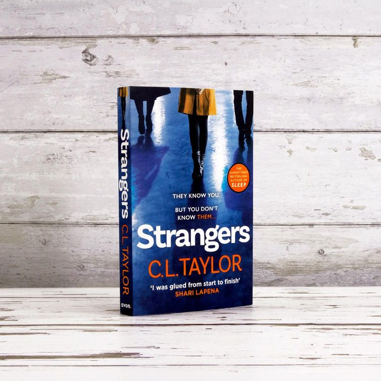 Produktbild: Strangers