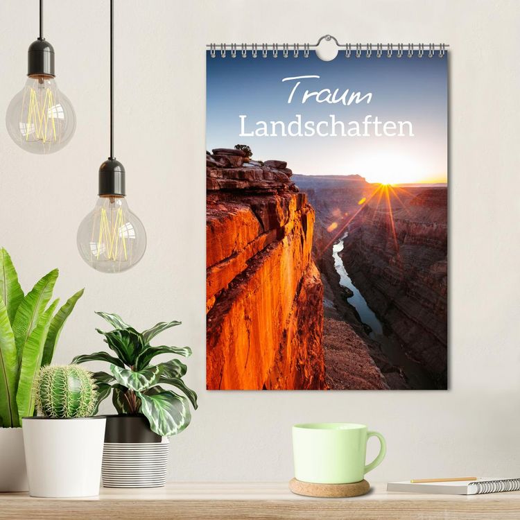 Produktbild: Traumlandschaften - Atemberaubende Naturszenen (Wandkalender 2026 DIN A4 hoch), CALVENDO Monatskalender