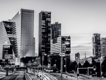 Produktbild: CALVENDO Puzzle Skyline am Abend | 1000 Teile Lege-Gr&ouml;&szlig;e 64 &times; 48 cm Foto-Puzzle f&uuml;r gl&uuml;ckliche Stunden