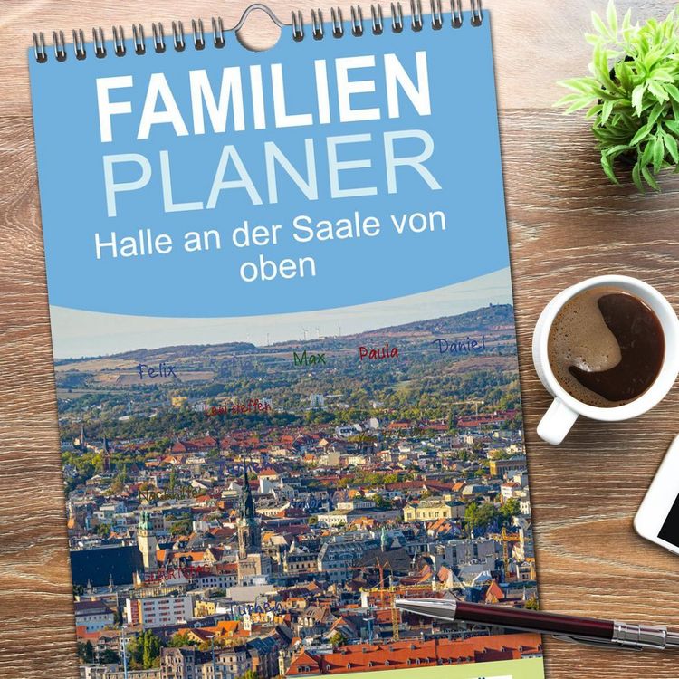 Produktbild: Familienplaner 2026 - Halle an der Saale von oben mit 5 Spalten (Wandkalender, 21 x 45 cm) CALVENDO